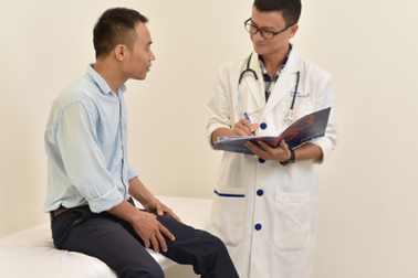 Khám bệnh, tư vấn miễn phí nhân ngày Thầy thuốc Việt Nam