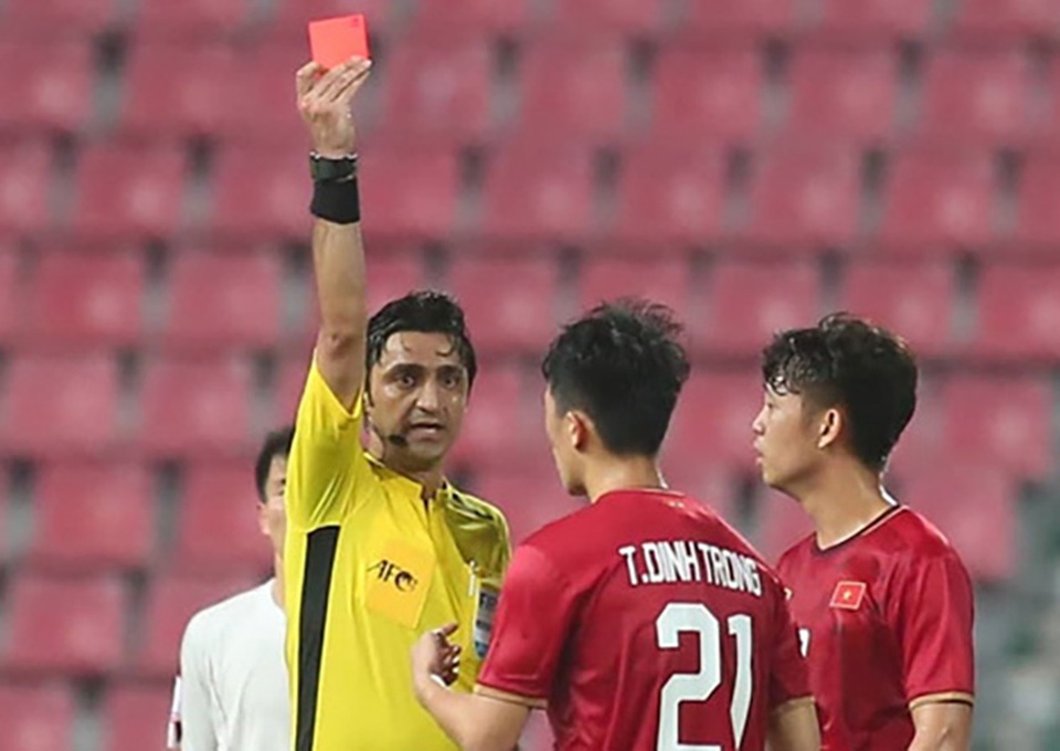 Báo Indonesia mong HLV Park Hang Seo bị treo giò - 3