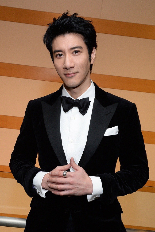 Cơn bão phong sát quét đổ những tượng đài showbiz Hoa ngữ năm 2021 - 16 Cơn bão phong sát quét đổ những tượng đài showbiz Hoa ngữ năm 2021 - 16