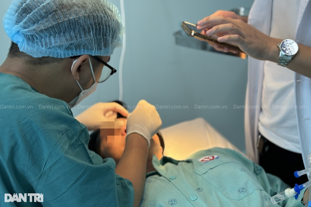 TPHCM: Thêm 2 phụ nữ gánh hậu quả nặng nề sau khi nâng mũi - 3 TPHCM: Thêm 2 phụ nữ gánh hậu quả nặng nề sau khi nâng mũi - 3