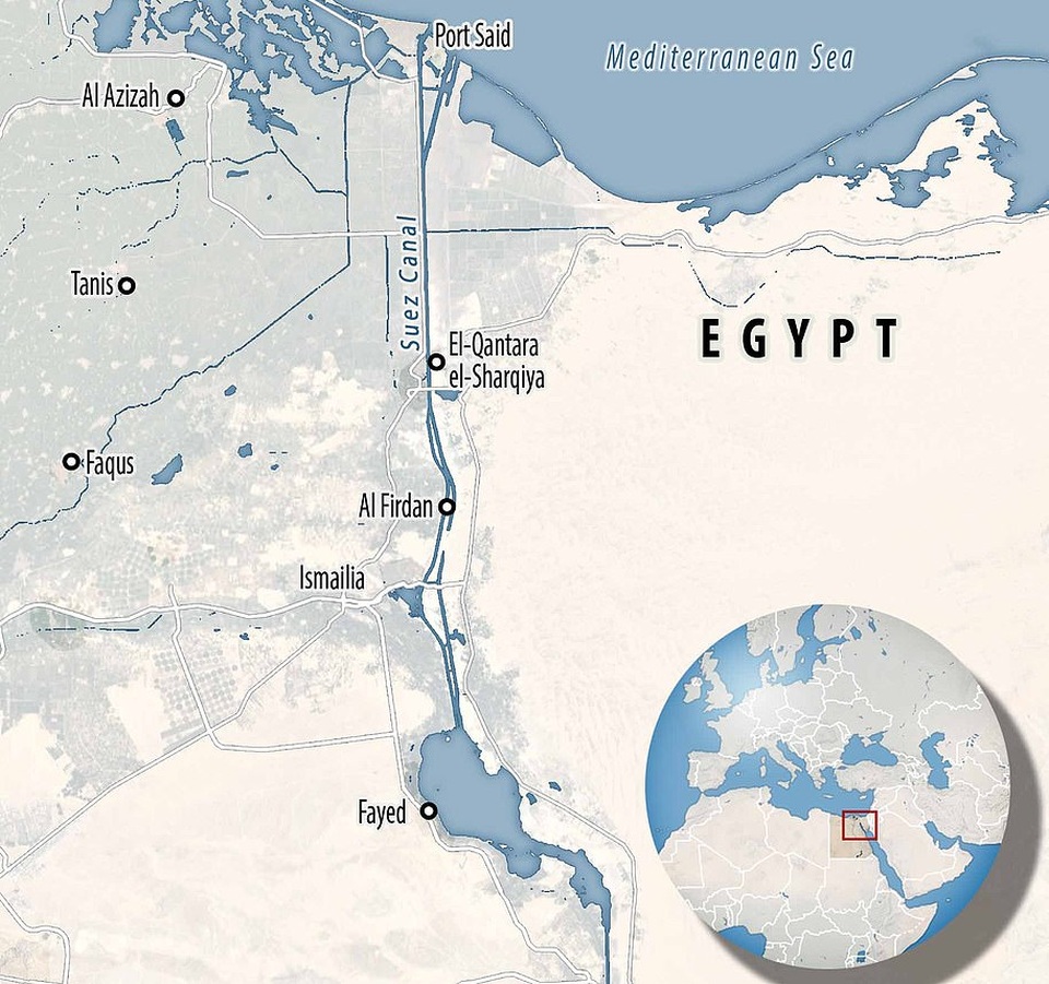 Chạy đua giải cứu kênh đào Suez bị siêu tàu hàng án ngữ - 9 Chạy đua giải cứu kênh đào Suez bị siêu tàu hàng án ngữ - 9