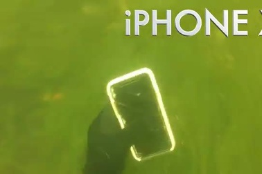 Video tìm thấy iPhone X "sống khỏe" hơn 2 tuần dưới đáy sông