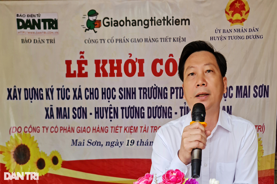 Khởi công xây điểm trường Dân trí giúp học sinh nghèo biên giới Việt - Lào - 3 Khởi công xây điểm trường Dân trí giúp học sinh nghèo biên giới Việt - Lào - 3