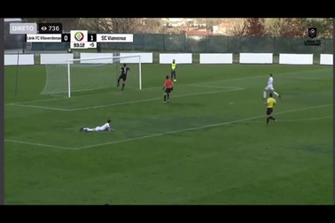 Pha đốt lưới nhà khó hiểu nhất lịch sử