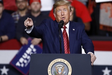 Mỹ "tố" tin tặc Trung Quốc tấn công hạ tầng bầu cử để ông Trump thất cử