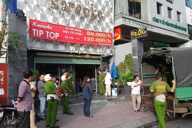Đột kích quán karaoke Tip Top