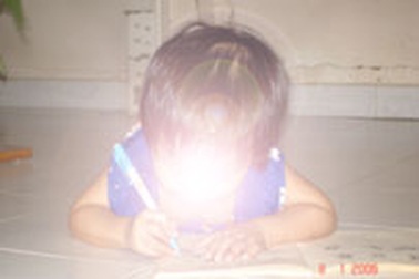 Cháu bé 3 tuổi bị nhà trường bắt nộp giấy xét nghiệm HIV