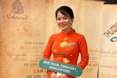 Du học sinh 9x thành thạo 3 ngoại ngữ, dạy tiếng Anh cho người lao động