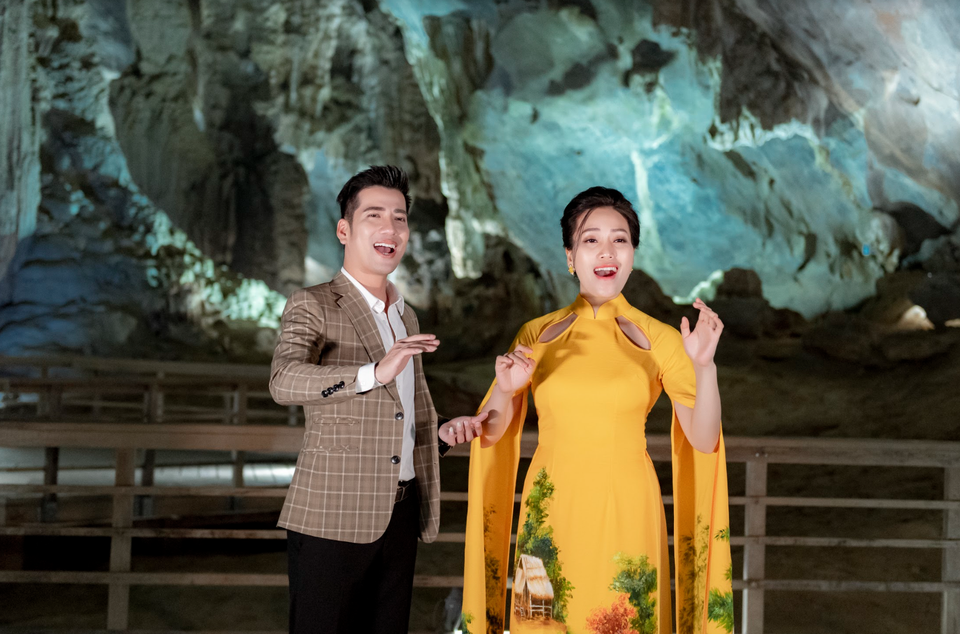 Trần Nguyên Thắng mời Huyền Trang hát ca khúc về Quảng Bình - 2 Trần Nguyên Thắng mời Huyền Trang hát ca khúc về Quảng Bình - 2