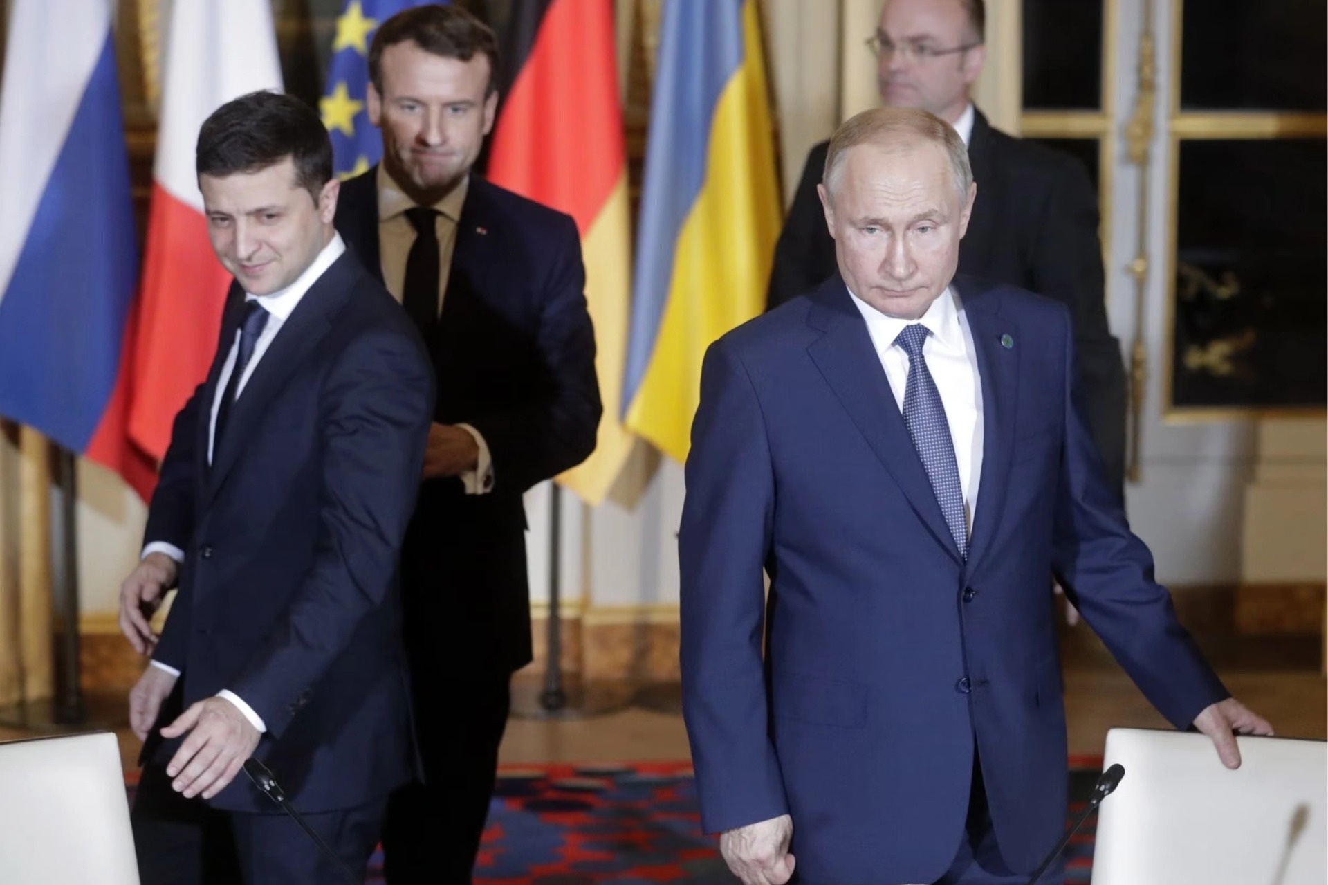 Tổng thống Trump tuyên bố ông Putin và ông Zelensky sắp gặp nhau - 1