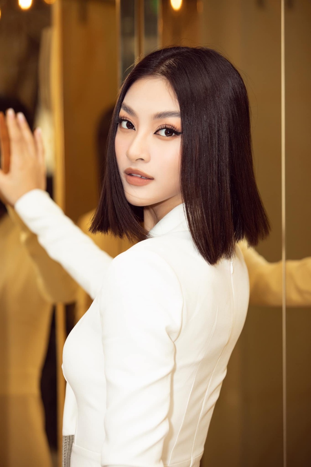 Á hậu, rapper Kiều Loan: Khủng khiếp nhạc rác dung tục đội lốt sáng tạo - 3 Á hậu, rapper Kiều Loan: Khủng khiếp nhạc rác dung tục đội lốt sáng tạo - 3