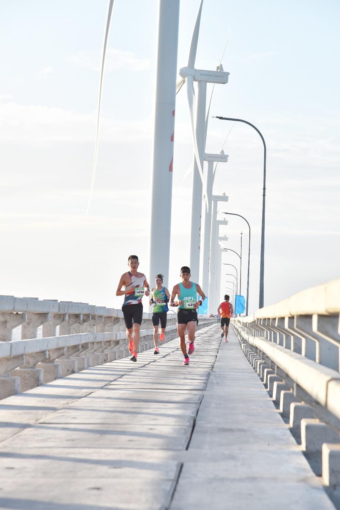 Marathon Trung Nam Vượt trùng khơi ghi dấu ấn ở Trà Vinh - 3 Marathon Trung Nam Vượt trùng khơi ghi dấu ấn ở Trà Vinh - 3
