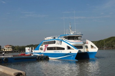 TPHCM muốn mở lại tàu cao tốc, phà biển nhưng các tỉnh chưa "trả lời"