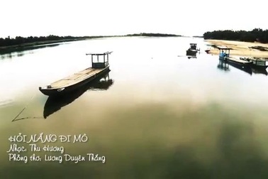 Bùi Thúy ra MV kêu gọi ủng hộ đồng bào miền Trung.