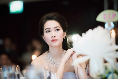 Nhan sắc Việt ngại đi thi thế giới