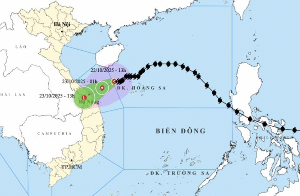 Bão Fengshen suy yếu, miền Trung có nơi lượng mưa trên 800mm - 1 Bão Fengshen suy yếu, miền Trung có nơi lượng mưa trên 800mm - 1