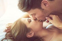 Vợ chồng chia sẻ việc nhà, phòng the nóng bỏng hơn