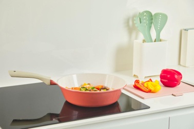 Những dấu hiệu cho thấy cần thay nồi, chảo chống dính mới