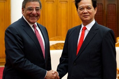 Nhìn lại chuyến thăm Việt Nam của Bộ trưởng Quốc phòng Mỹ Panetta