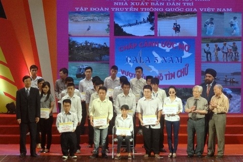 Gala 5 năm chương trình nghệ thuật “Chắp cánh ước mơ, vượt sông hồ tìm chữ”