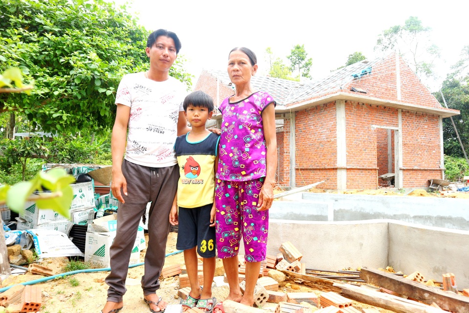 Nghị lực phi thường của chàng trai tưởng chừng phải sống thực vật - 3 Nghị lực phi thường của chàng trai tưởng chừng phải sống thực vật - 3