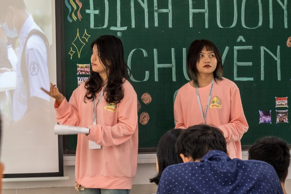 Học sinh giỏi trường chuyên chia sẻ bí quyết thi được điểm cao - 2 Học sinh giỏi trường chuyên chia sẻ bí quyết thi được điểm cao - 2