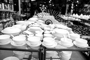 Mẹo phát hiện ly cốc, bát nhiễm độc