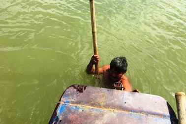 Sự thật về vật thể được phát hiện dưới lòng sông Chu