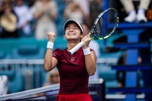 Thần đồng tennis Đông Nam Á gây chấn động khi thắng tay vợt số 2 thế giới