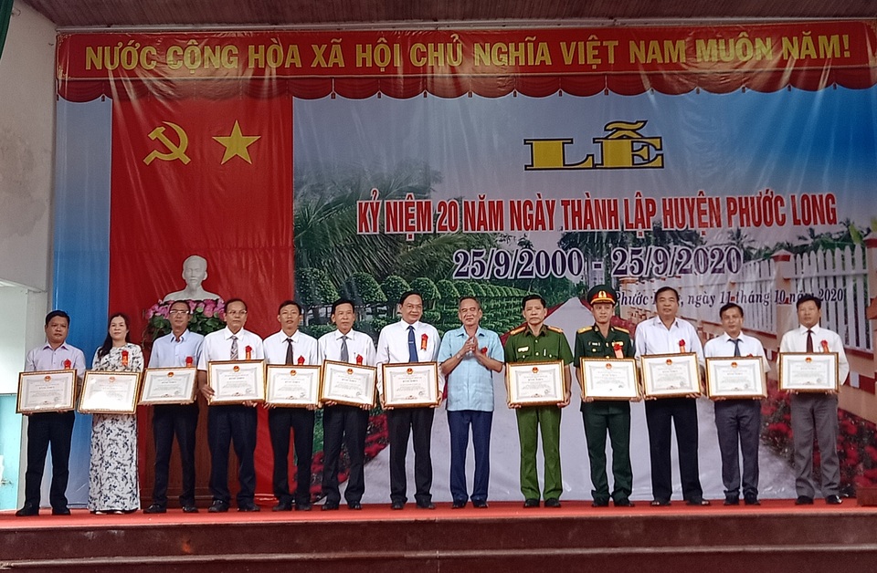 Bạc Liêu: Huyện nông thôn mới đầu tiên kỷ niệm 20 năm thành lập - 4 Bạc Liêu: Huyện nông thôn mới đầu tiên kỷ niệm 20 năm thành lập - 4
