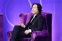 Trổ tài ca hát thị phạm cho thí sinh, Trấn Thành gây tranh cãi