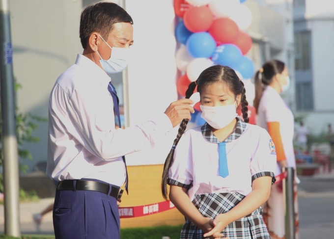 Cần đảm bảo an toàn cho học sinh khi đến trường.