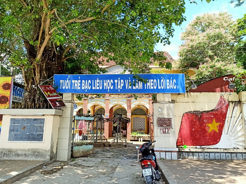 Nhờ có đường lối binh vận của Đảng, ta đã thêm bạn bớt thù... - 3 Nhờ có đường lối binh vận của Đảng, ta đã thêm bạn bớt thù... - 3