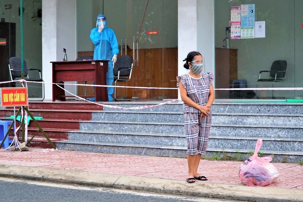 Chàng sinh viên năm nhất ĐH FPT tình nguyện đưa, rước F0,F1 - 3 Chàng sinh viên năm nhất ĐH FPT tình nguyện đưa, rước F0,F1 - 3