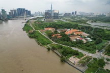 Hơn 800m bờ sông Sài Gòn phía Thủ Thiêm trước khi được cải tạo, lắp đèn LED