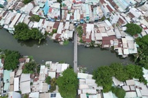 Sống khổ trên những tuyến kênh ô nhiễm ở TPHCM