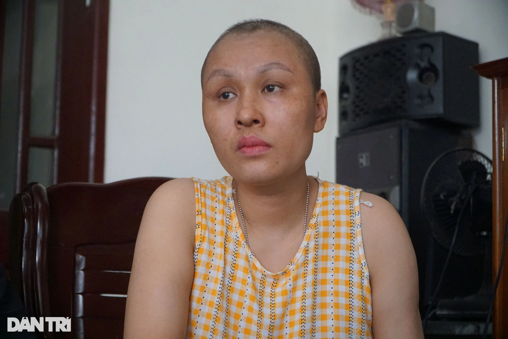 Bố mất vì đột quỵ, mẹ ung thư, cậu bé lớp 7 mịt mù tương lai - 1 Bố mất vì đột quỵ, mẹ ung thư, cậu bé lớp 7 mịt mù tương lai - 1