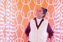 H'Hen Niê tự trang điểm, mặc giản dị tại Hà Nội