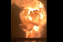 Clip nhà máy hóa chất Trung Quốc nổ tung