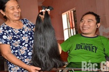 Chàng trai khuyết tật Nguyễn Minh Nhật: Chỉ một ngón tay, thay đổi... số phận