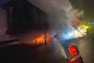 Xe đầu kéo chở than bốc cháy trên cao tốc Bắc - Nam