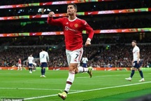 Man Utd thắng tưng bừng: Cú hích mới hay chỉ là "cú lừa"?