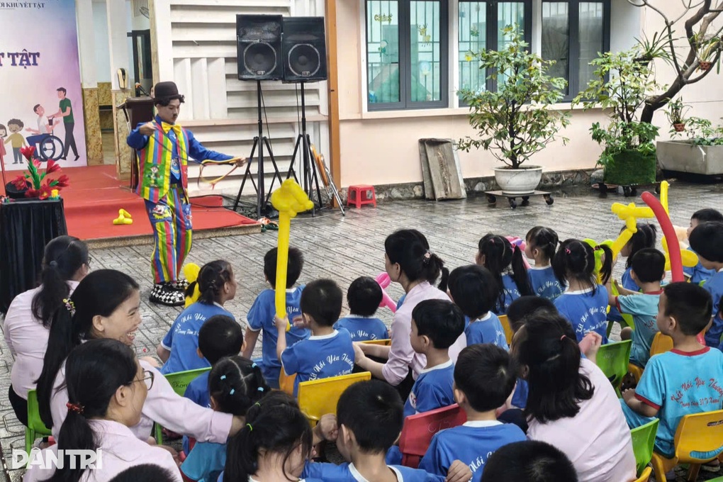 Cuộc sống người khuyết tật còn hạn chế, lãnh đạo Bộ Y tế nêu 5 việc cần làm - 2