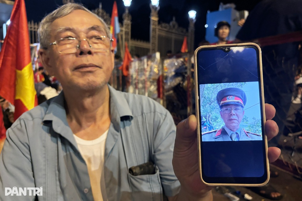 Chắc không còn lần nào trong đời tôi được chứng kiến khoảnh khắc lịch sử này nữa... - 6 Chắc không còn lần nào trong đời tôi được chứng kiến khoảnh khắc lịch sử này nữa... - 6