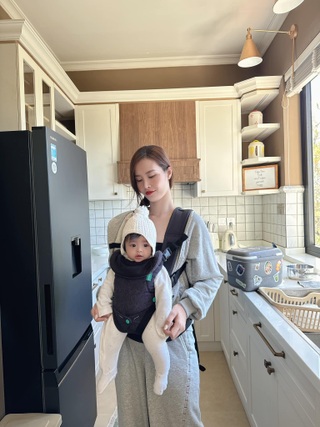 Đông Nhi - Ông Cao Thắng: 16 năm ngọt ngào, có 2 con vẫn như "lúc mới yêu" - 8