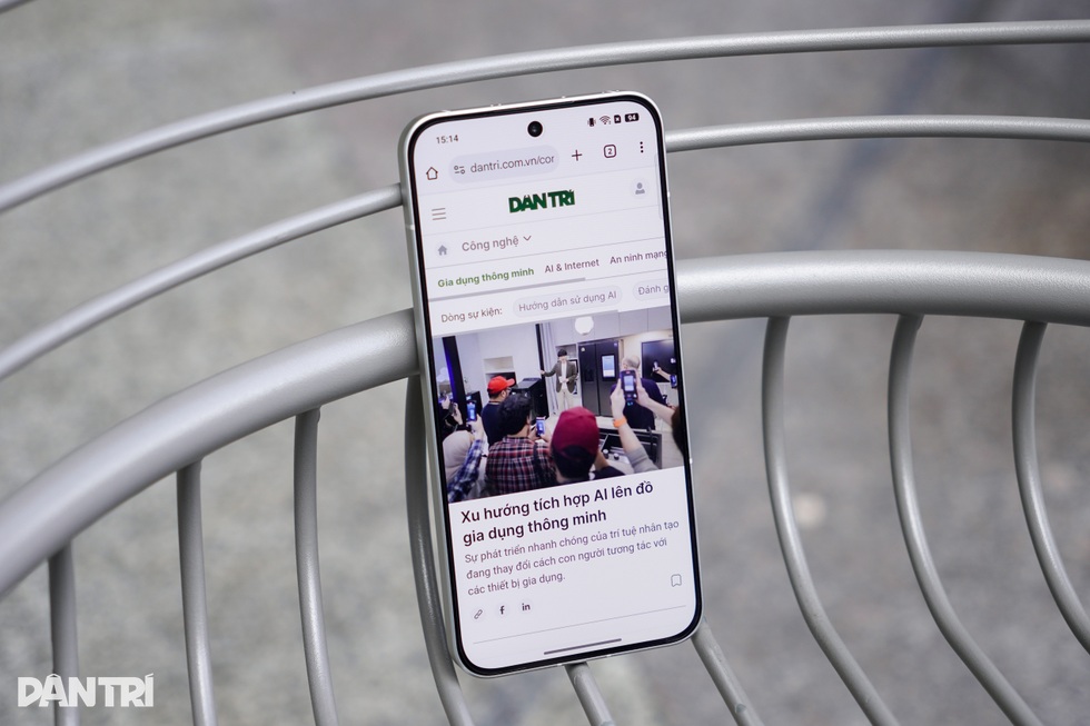 Đánh giá: Oppo Reno14 5G và sức ép từ iPhone 16, Samsung Galaxy S24 - 6 Đánh giá: Oppo Reno14 5G và sức ép từ iPhone 16, Samsung Galaxy S24 - 6