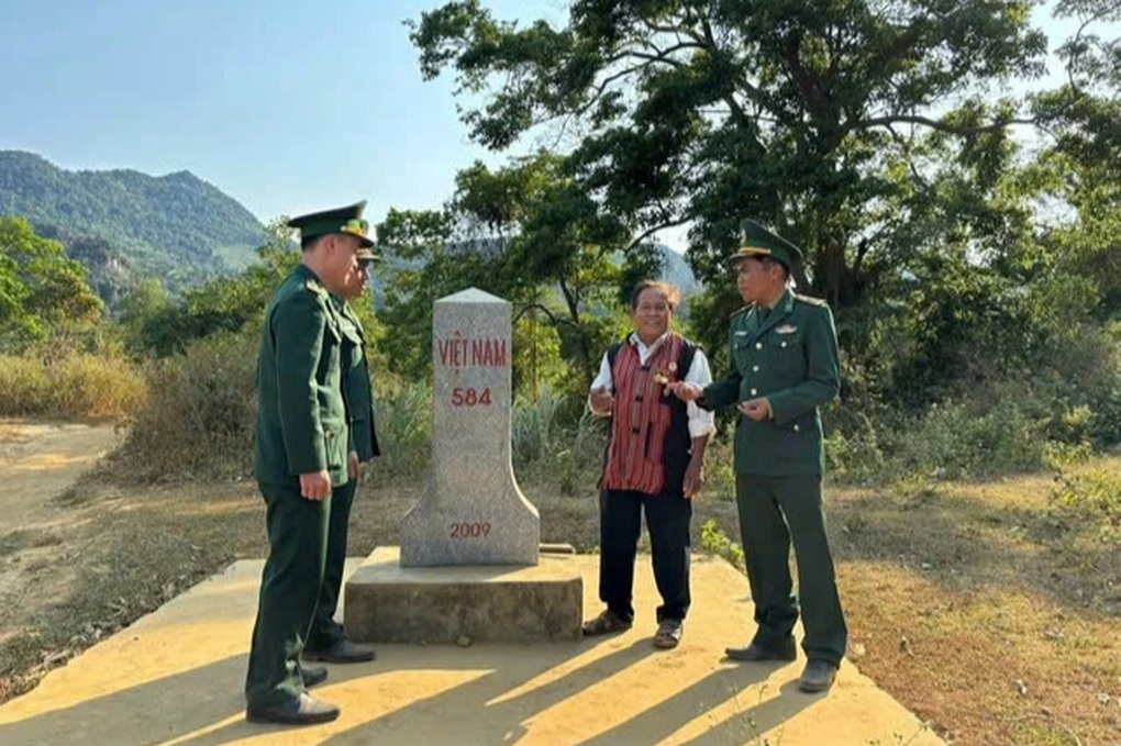 Nguyên lãnh đạo xã hiến 4.000m2 đất làm đường - 3