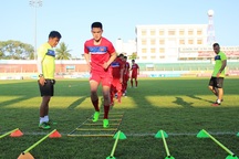 Tony Tuấn Anh tập buổi đầu tiên cùng U20 Việt Nam