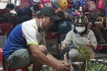 Công nhân khu công nghiệp đi chợ thế nào trong đợt dịch Covid-19?