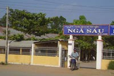 Đáng sợ, học trò nổi máu yêng hùng!